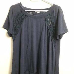 T-shirt avec dentelles